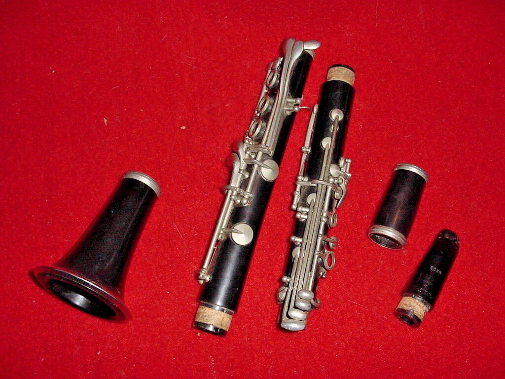Vintage Conn Clarinet #16 And Conn Ez Tone Mouthpiece C 1965